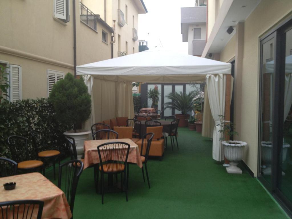 Hotel Okinawa Rimini Dış mekan fotoğraf
